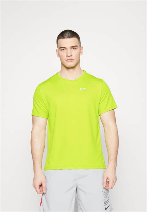 nike sport t shirt herren neongrün|Nike Performance Sport T.